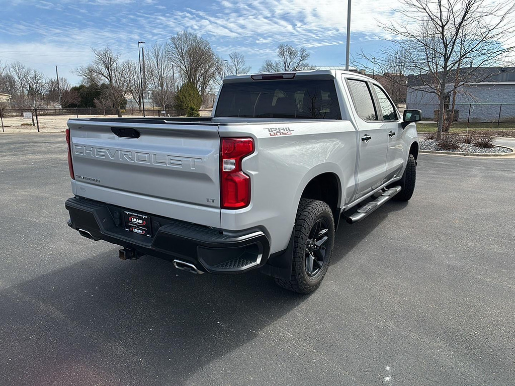 2021 Chevrolet Silverado 1500 Located at Smart Motors Toyota light-box-slides