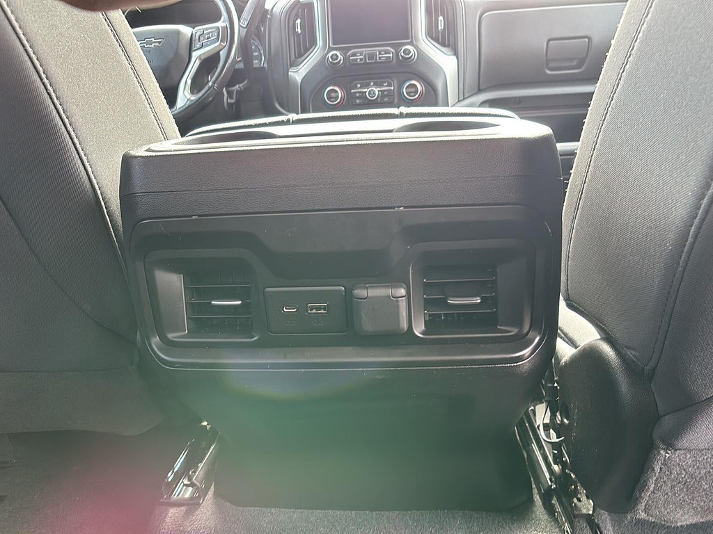 2021 Chevrolet Silverado 1500 Located at Smart Motors Toyota light-box-slides