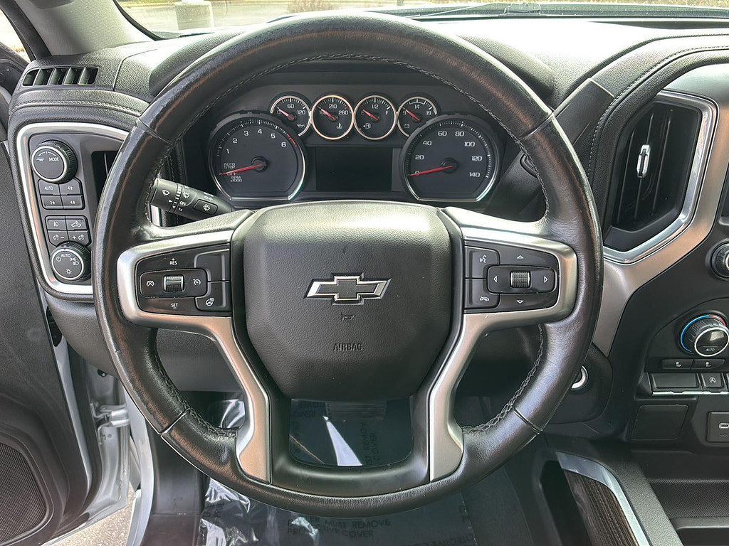 2021 Chevrolet Silverado 1500 Located at Smart Motors Toyota light-box-slides