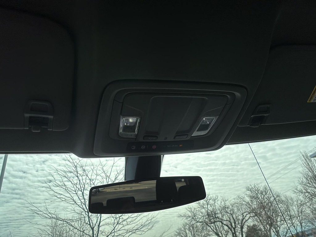 2021 Chevrolet Silverado 1500 Located at Smart Motors Toyota slide-image