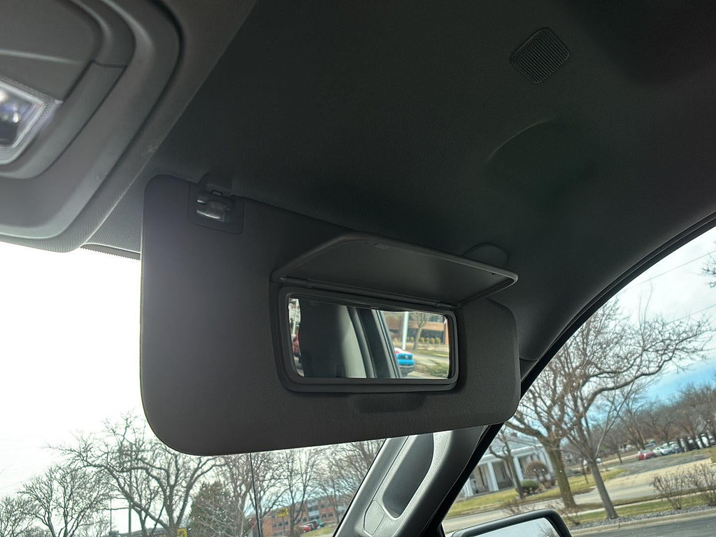 2021 Chevrolet Silverado 1500 Located at Smart Motors Toyota light-box-slides