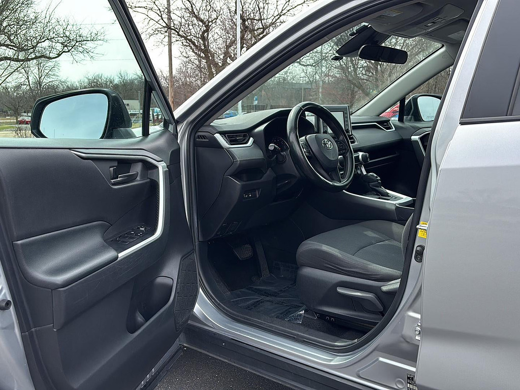 2021 Toyota RAV4 Located at Smart Motors Toyota slide-image