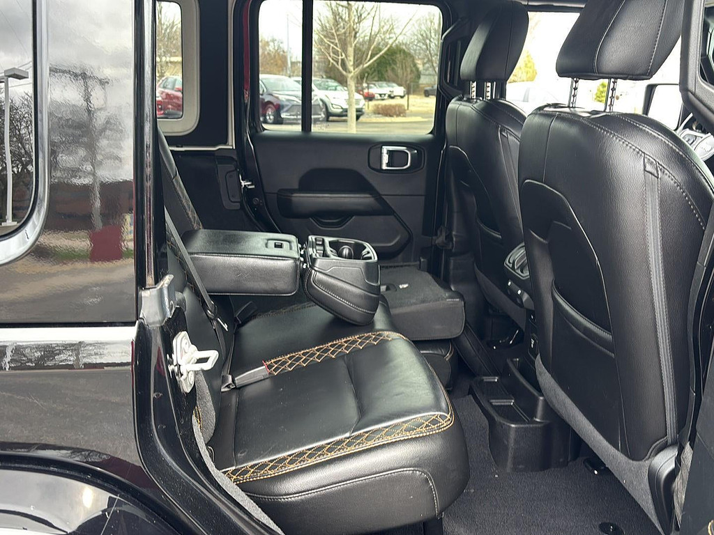 2021 Jeep Wrangler Located at Smart Motors Toyota slide-image