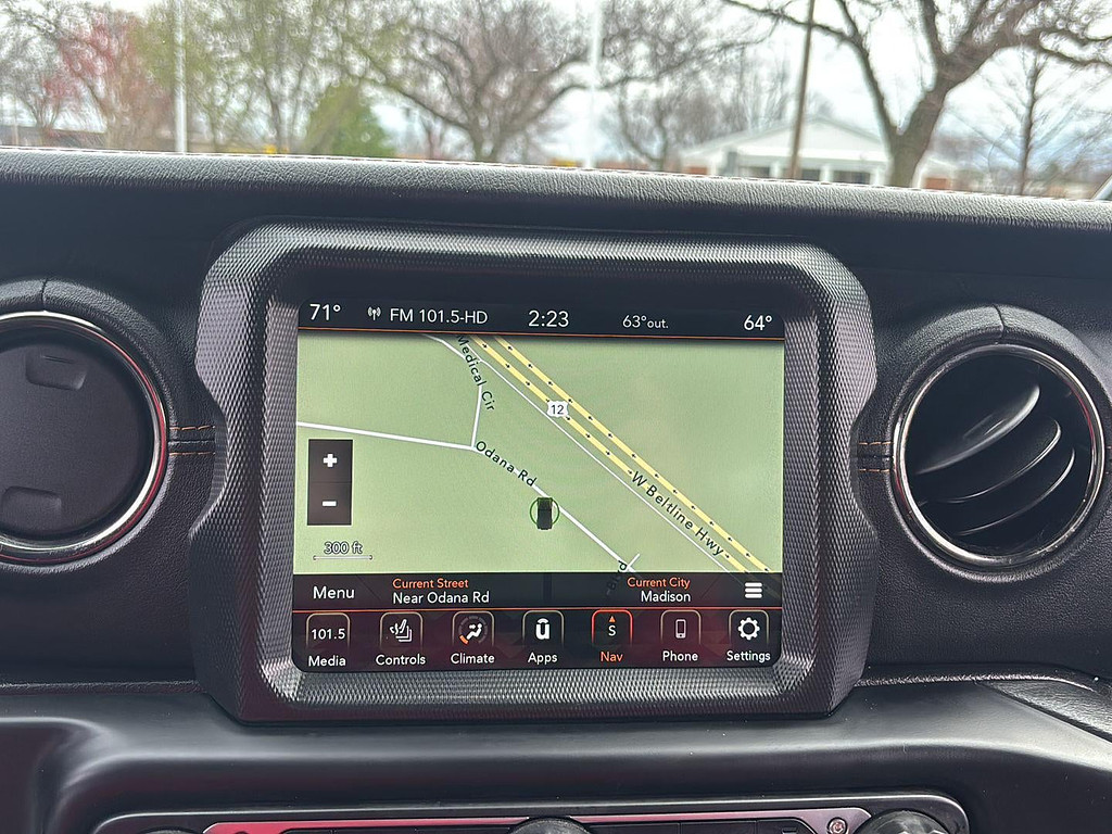 2021 Jeep Wrangler Located at Smart Motors Toyota light-box-slides