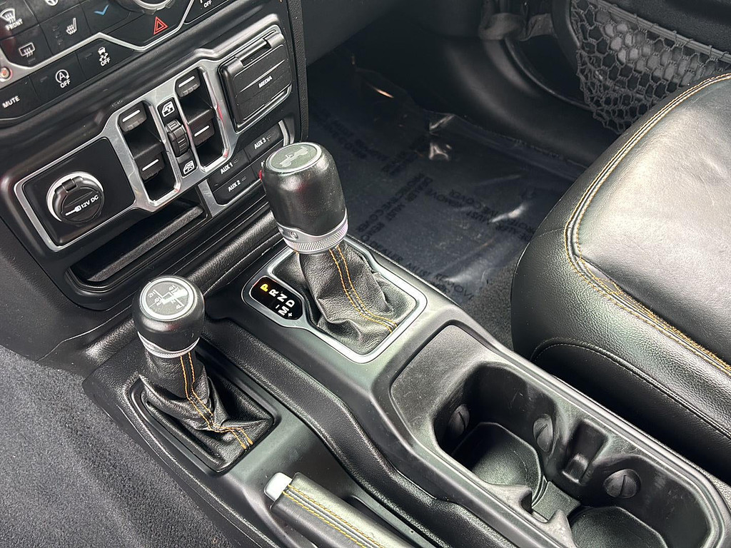 2021 Jeep Wrangler Located at Smart Motors Toyota slide-image