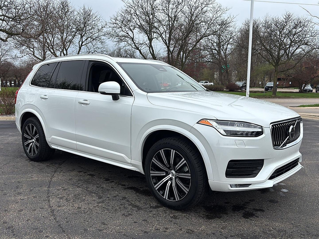 2023 Volvo XC90 Located at Smart Motors Toyota light-box-slides