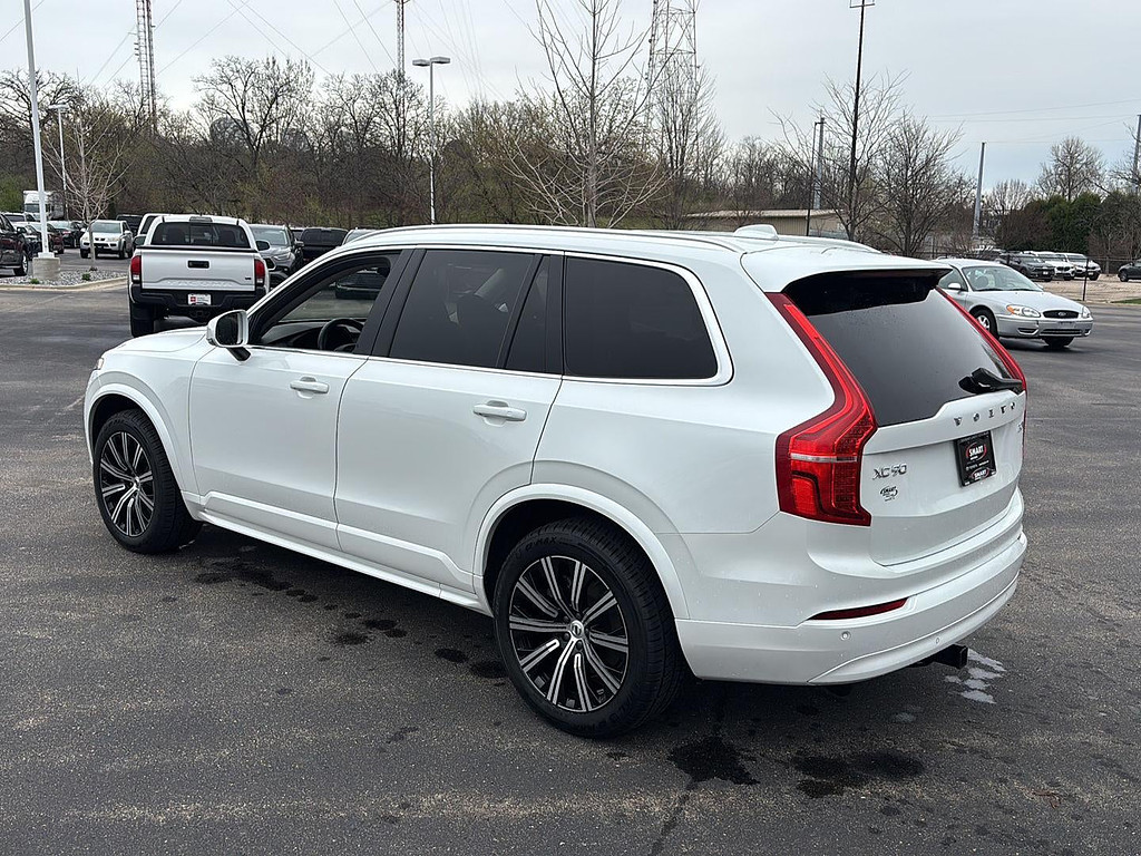 2023 Volvo XC90 Located at Smart Motors Toyota light-box-slides