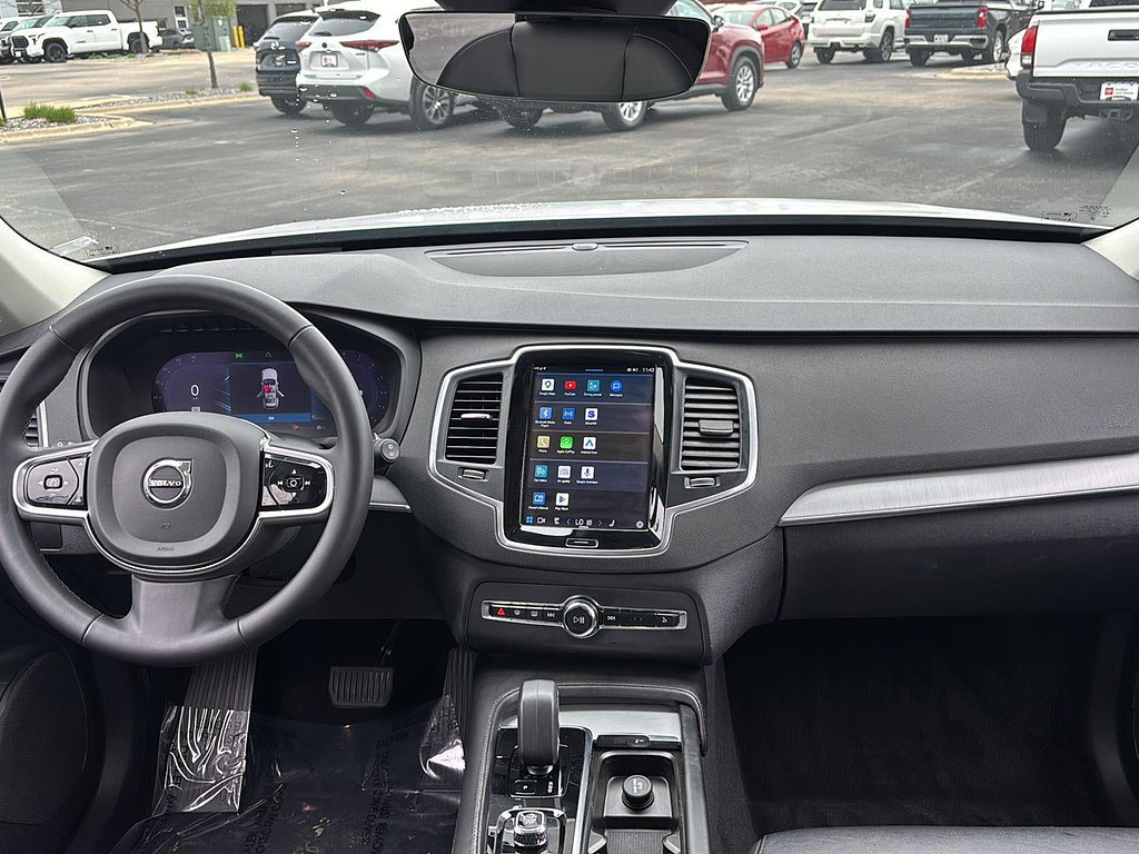 2023 Volvo XC90 Located at Smart Motors Toyota light-box-slides
