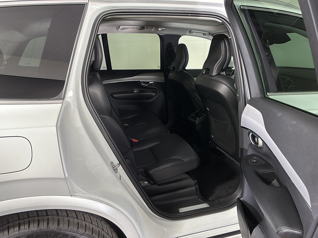2023 Volvo XC90 Located at Smart Motors Toyota light-box-slides