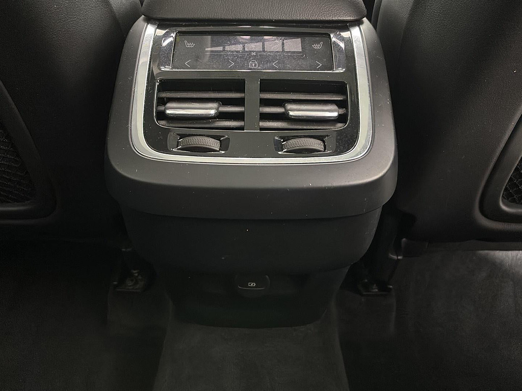 2023 Volvo XC90 Located at Smart Motors Toyota light-box-slides