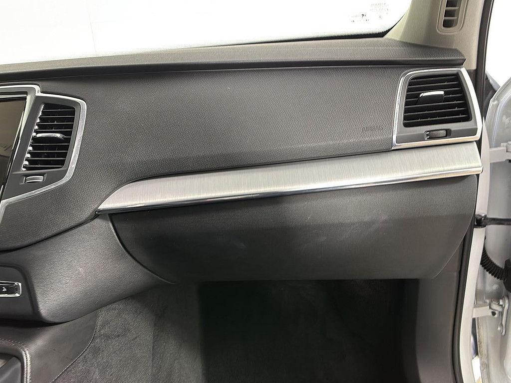 2023 Volvo XC90 Located at Smart Motors Toyota light-box-slides