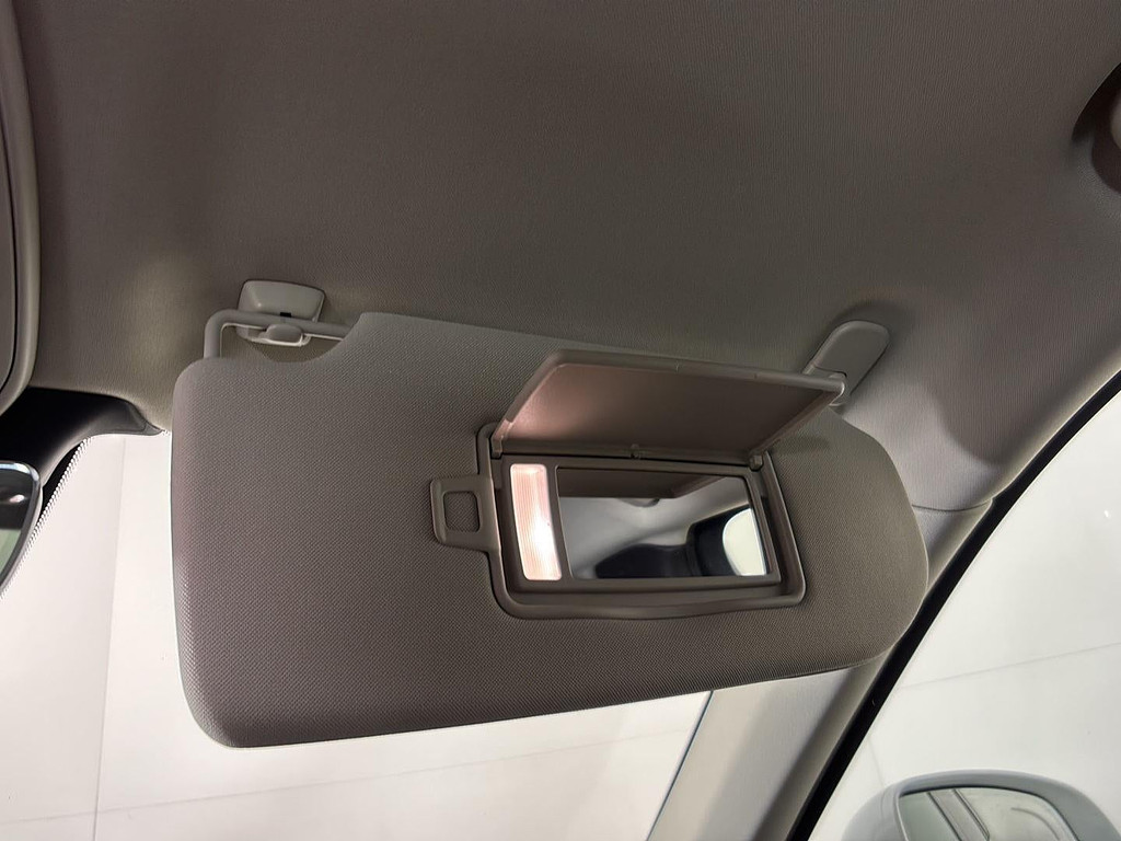 2023 Volvo XC90 Located at Smart Motors Toyota light-box-slides