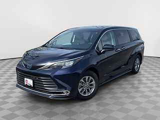 Thumbnail - 2024 Toyota Sienna
