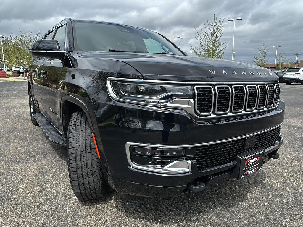2024 Jeep Wagoneer L Located at Smart Motors Toyota light-box-slides