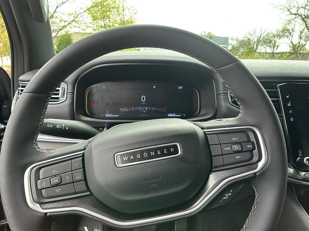 2024 Jeep Wagoneer L Located at Smart Motors Toyota slide-image