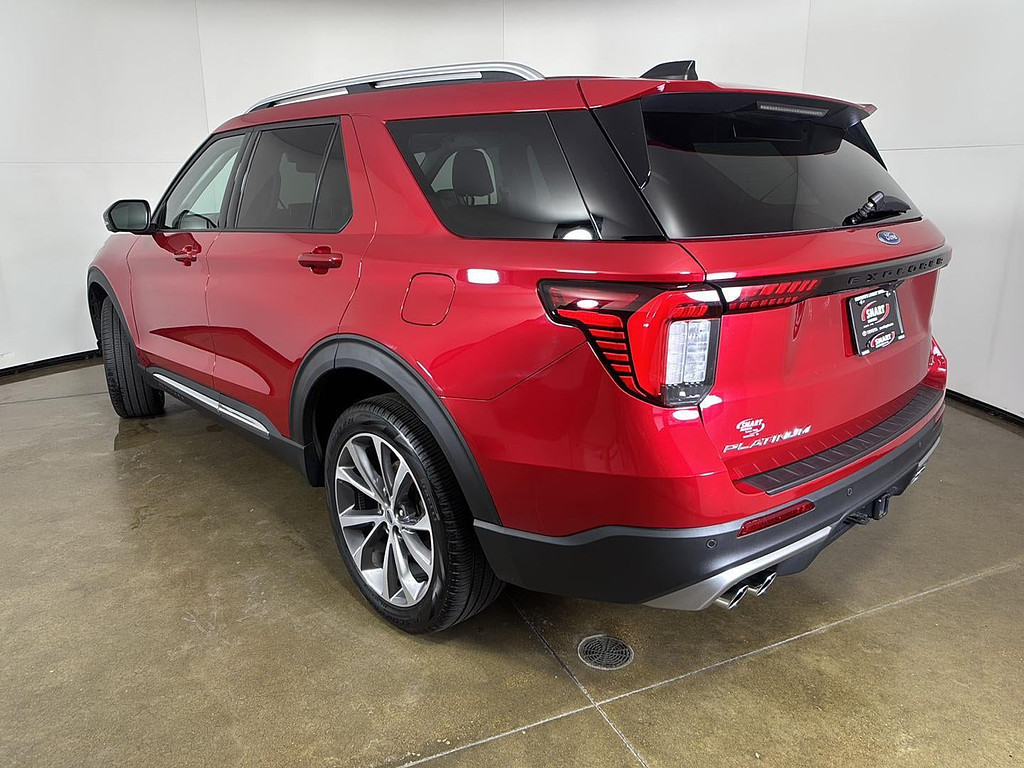 2025 Ford Explorer Located at Smart Motors Toyota light-box-slides