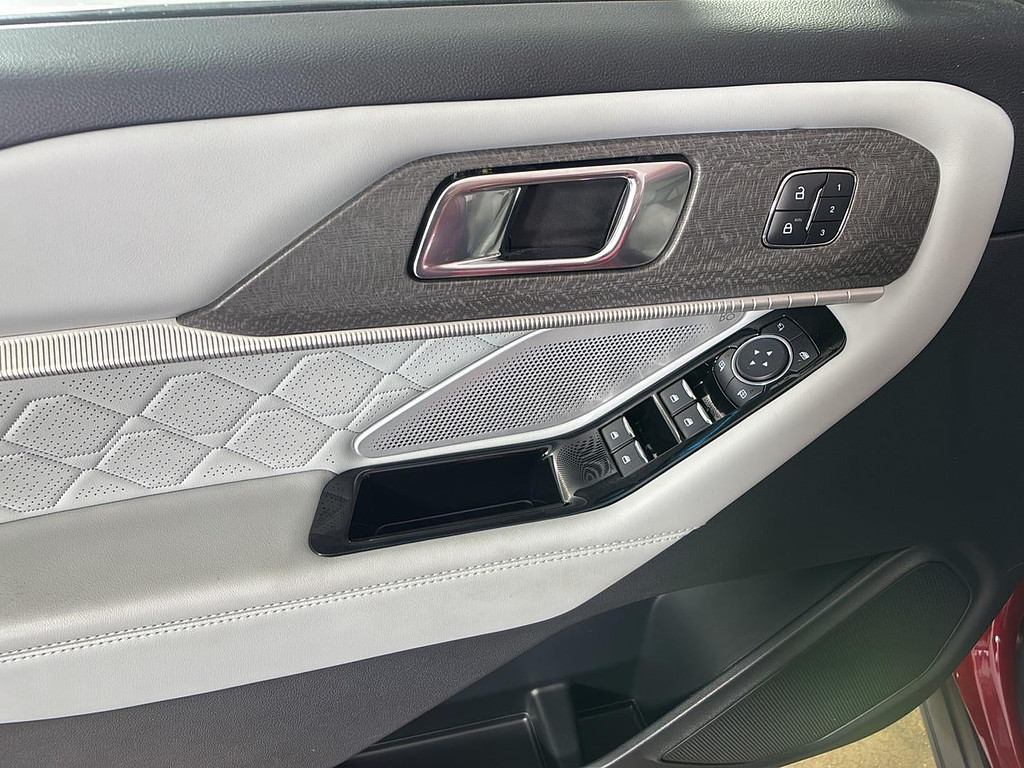 2025 Ford Explorer Located at Smart Motors Toyota slide-image