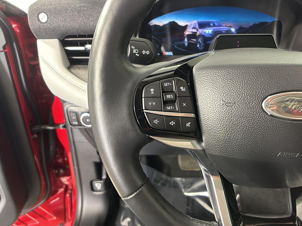 2025 Ford Explorer Located at Smart Motors Toyota light-box-slides