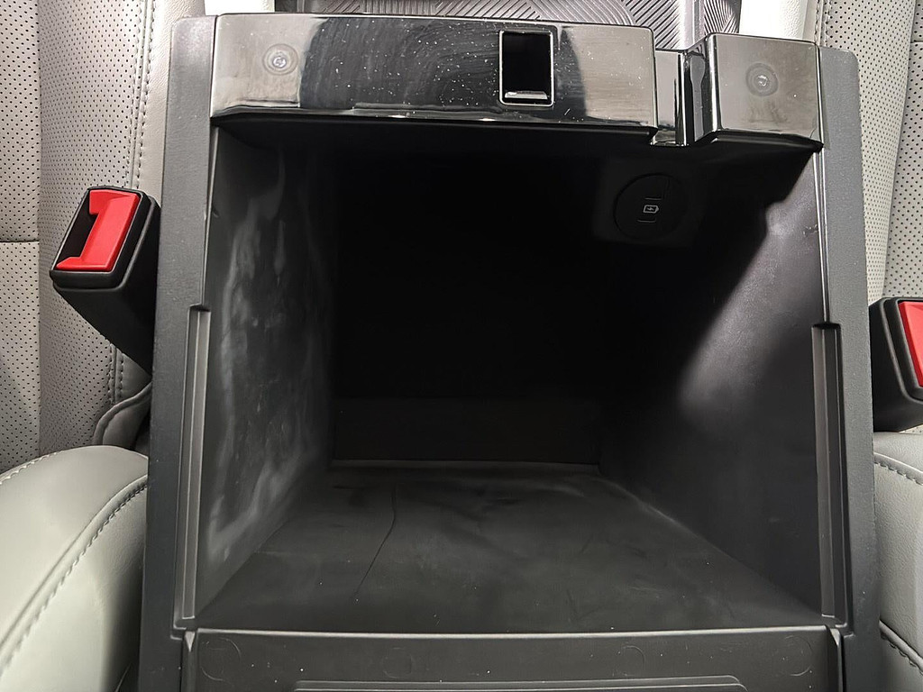 2025 Ford Explorer Located at Smart Motors Toyota slide-image