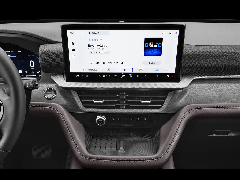 2025 Ford Explorer Located at Smart Motors Toyota light-box-slides