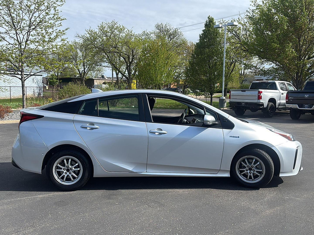 2022 Toyota Prius Located at Smart Motors Toyota slide-image
