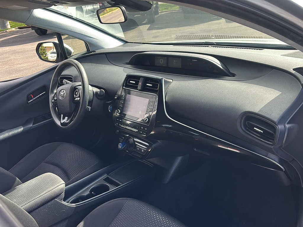 2022 Toyota Prius Located at Smart Motors Toyota slide-image