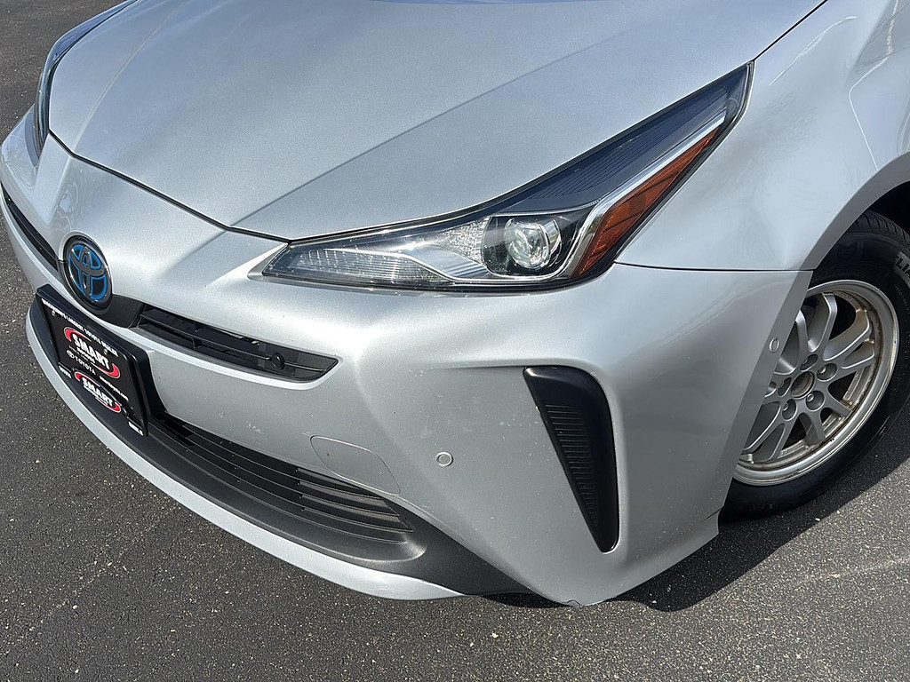 2022 Toyota Prius Located at Smart Motors Toyota slide-image
