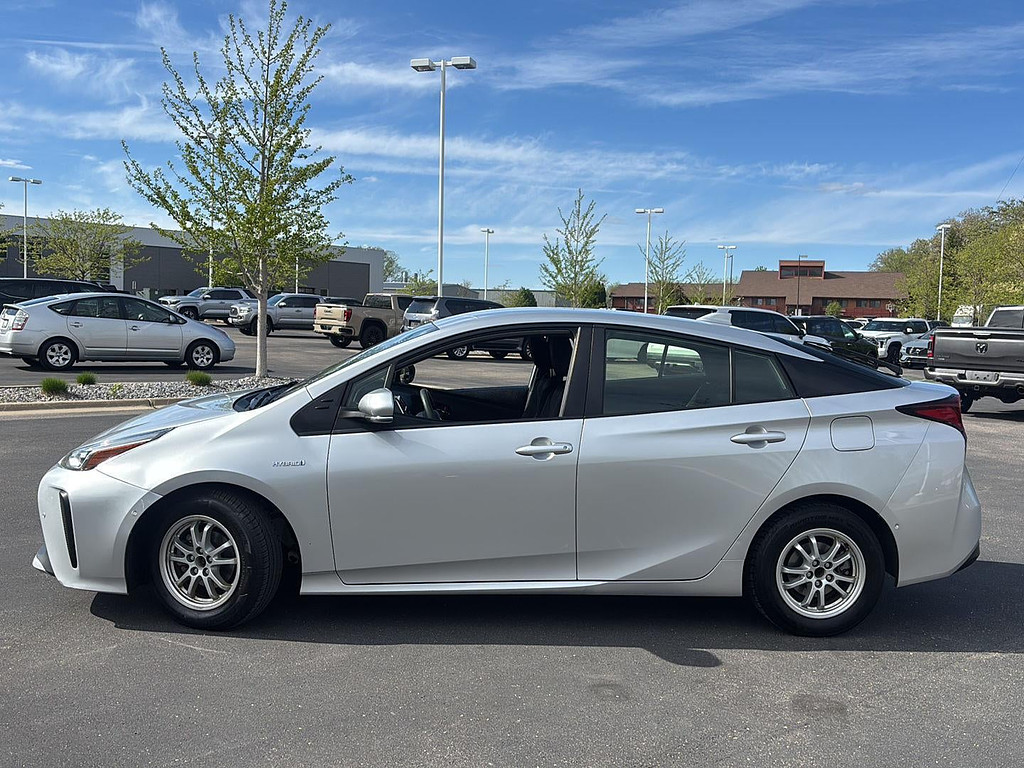 2022 Toyota Prius Located at Smart Motors Toyota slide-image