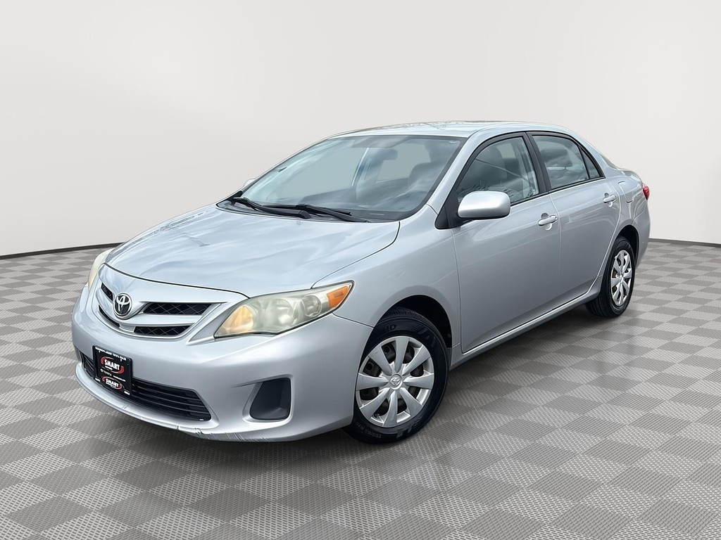 2011 Toyota Corolla LE AT's photo