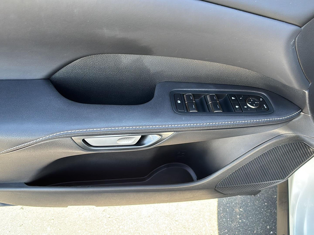 2023 Lexus RX Located at Smart Motors Toyota light-box-slides