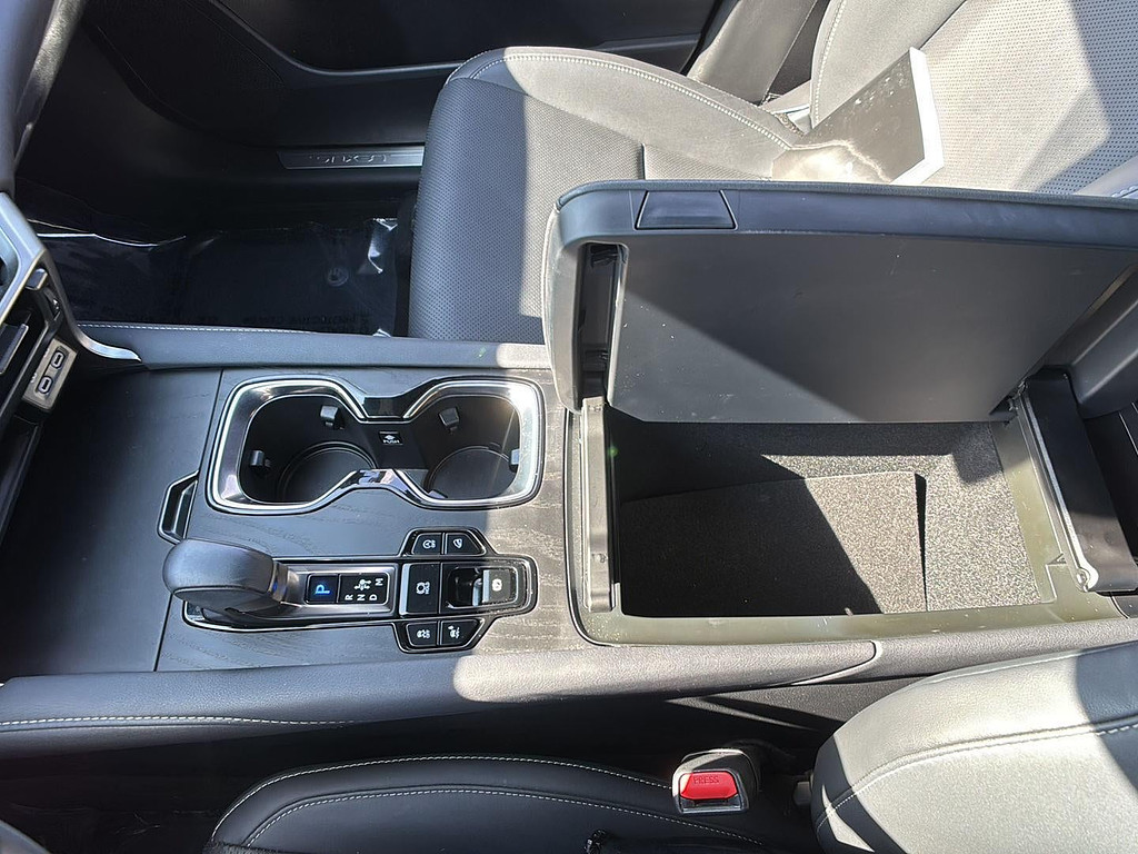 2023 Lexus RX Located at Smart Motors Toyota light-box-slides