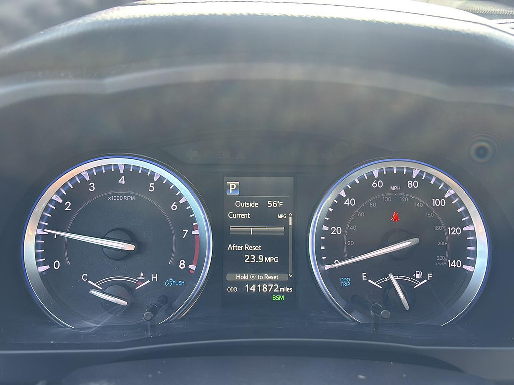 2019 Toyota Highlander Located at Smart Motors Toyota slide-image