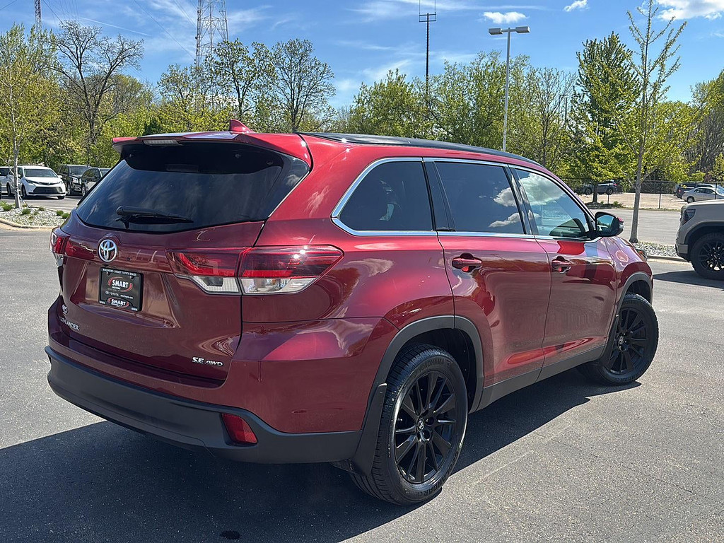 2019 Toyota Highlander Located at Smart Motors Toyota slide-image