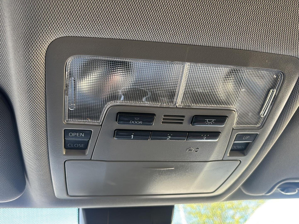 2019 Toyota Highlander Located at Smart Motors Toyota slide-image