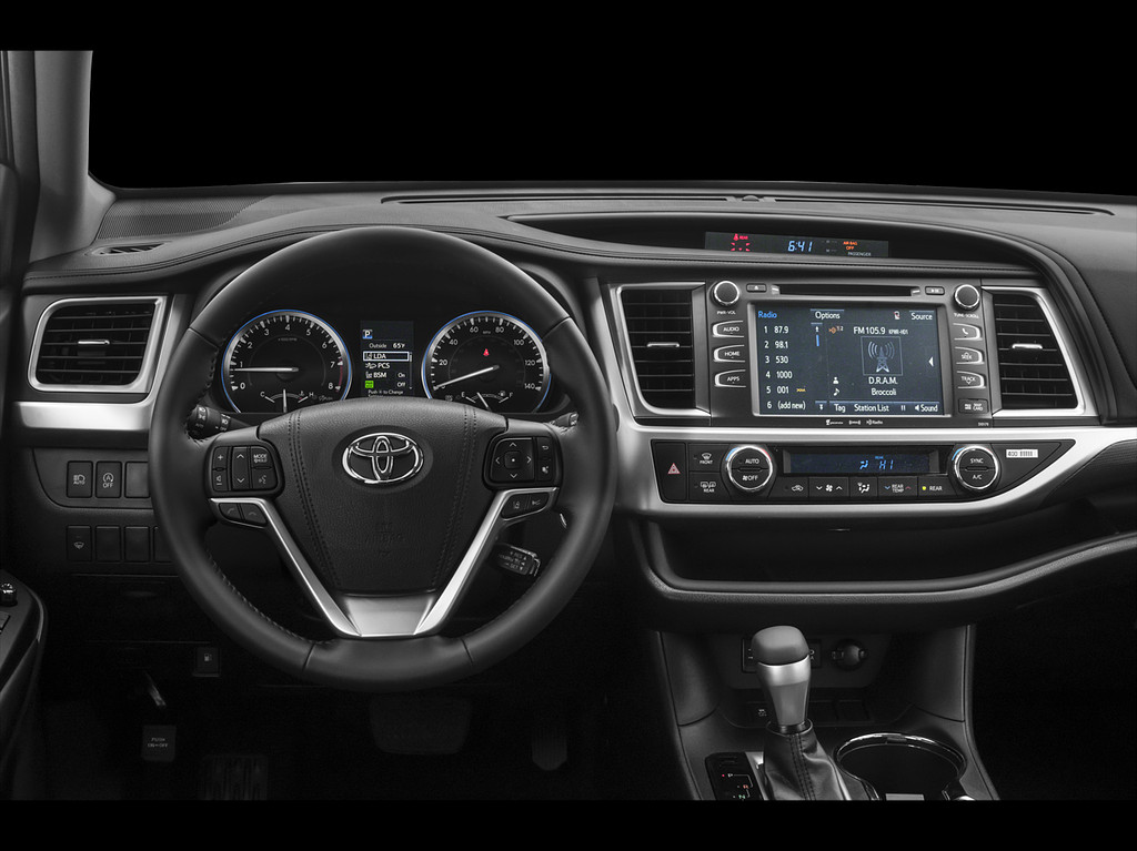2019 Toyota Highlander Located at Smart Motors Toyota slide-image