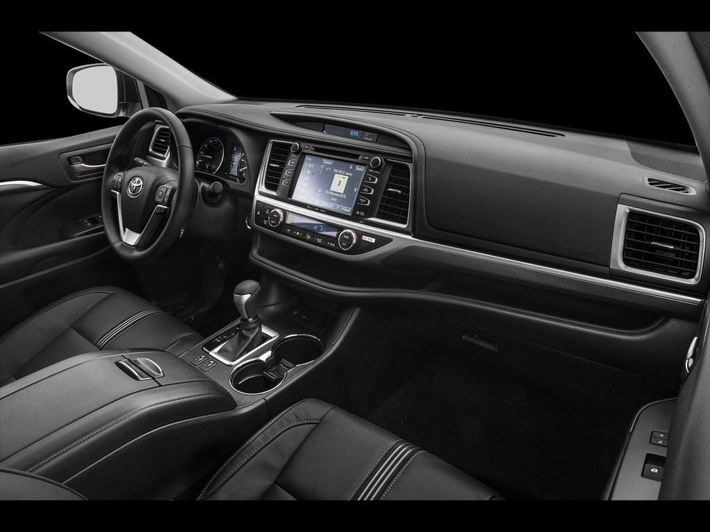 2019 Toyota Highlander Located at Smart Motors Toyota slide-image