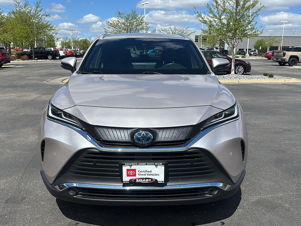2022 Toyota Venza Located at Smart Motors Toyota slide-image