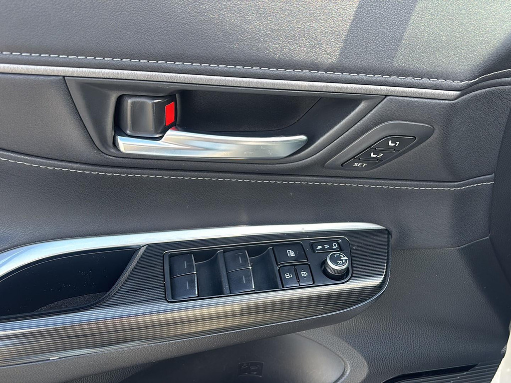 2022 Toyota Venza Located at Smart Motors Toyota light-box-slides
