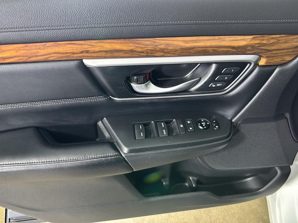 2021 Honda CR-V Located at Smart Motors Toyota slide-image