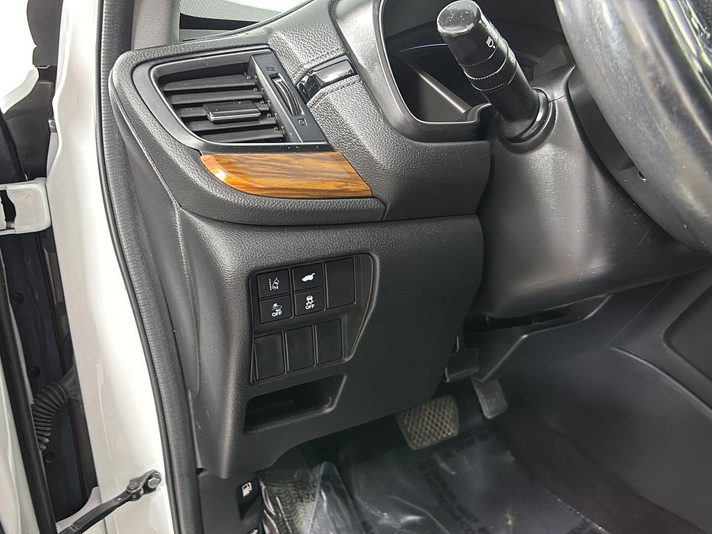 2021 Honda CR-V Located at Smart Motors Toyota slide-image