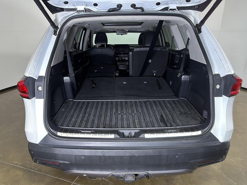 2024 Toyota Grand Highlander Located at Smart Motors Toyota slide-image
