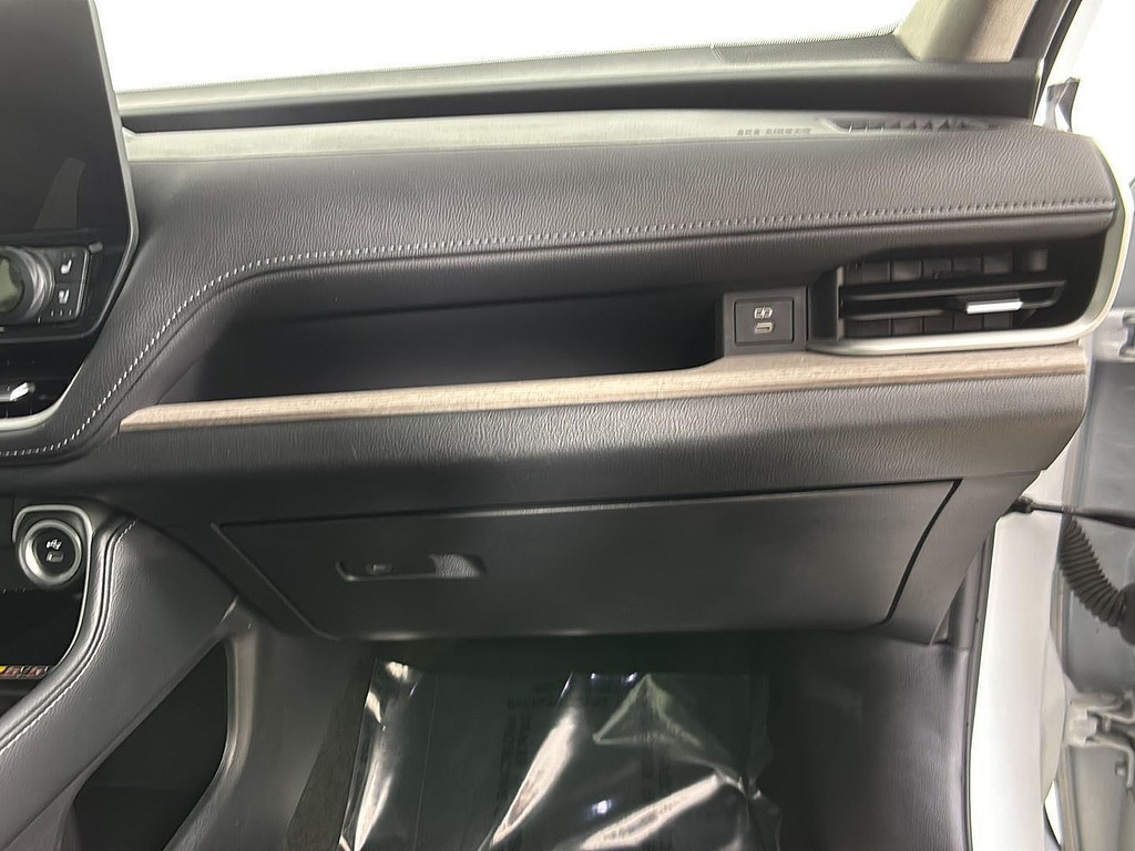 2024 Toyota Grand Highlander Located at Smart Motors Toyota light-box-slides
