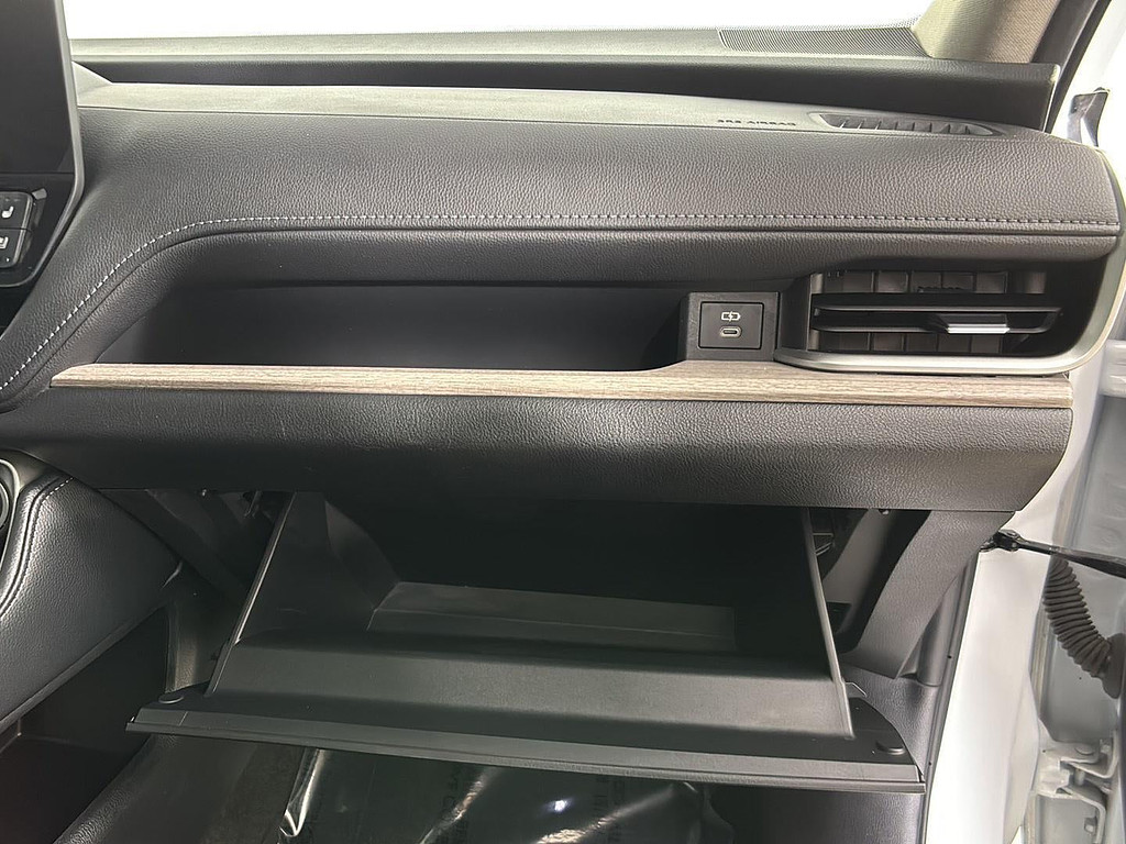 2024 Toyota Grand Highlander Located at Smart Motors Toyota light-box-slides