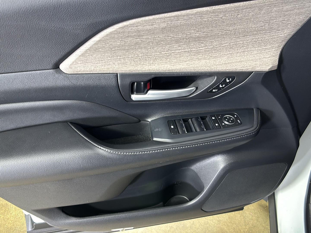 2024 Toyota Grand Highlander Located at Smart Motors Toyota slide-image