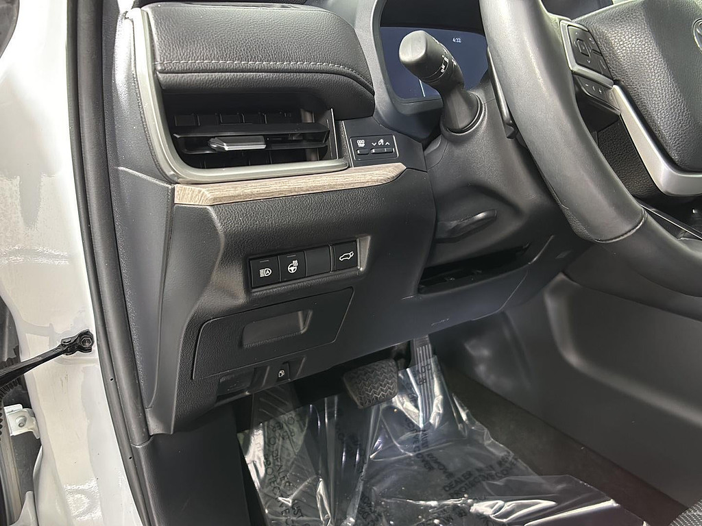 2024 Toyota Grand Highlander Located at Smart Motors Toyota light-box-slides