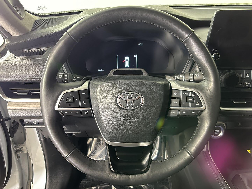 2024 Toyota Grand Highlander Located at Smart Motors Toyota slide-image