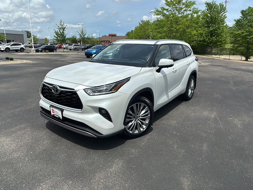 2023 Toyota Highlander Platinum AWD's photo