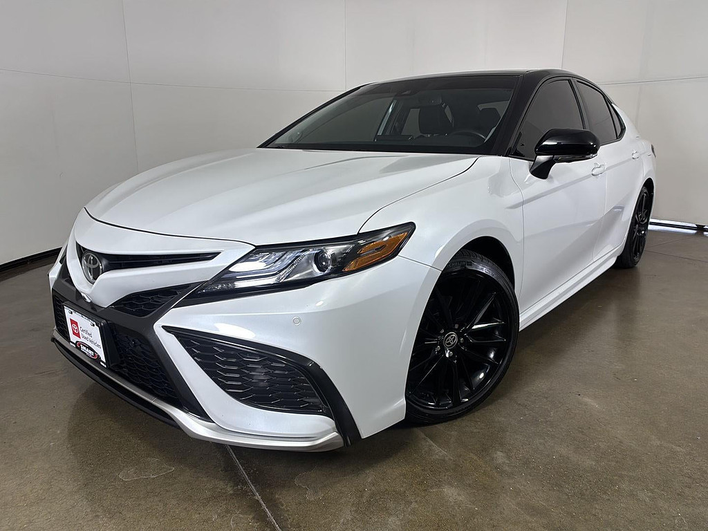 2024 Toyota Camry XSE V6's photo