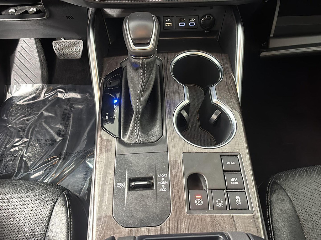 2023 Toyota Highlander Hybrid Located at Smart Motors Toyota light-box-slides