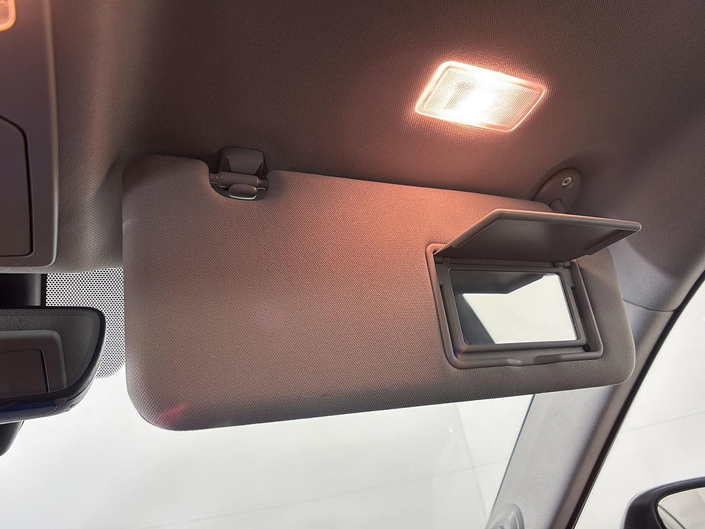 2023 Toyota Highlander Hybrid Located at Smart Motors Toyota light-box-slides